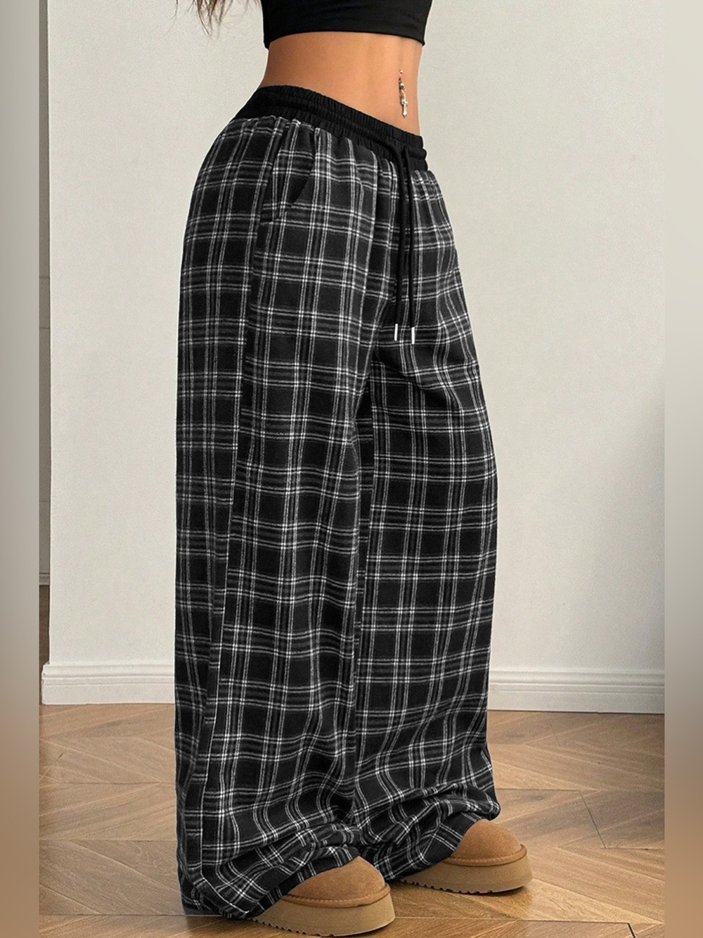 Plaid Wide-Leg Drawstring Pants - Picture 2 of 16
